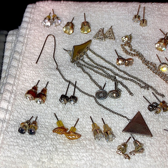 Earring sets - Picture 4 of 9